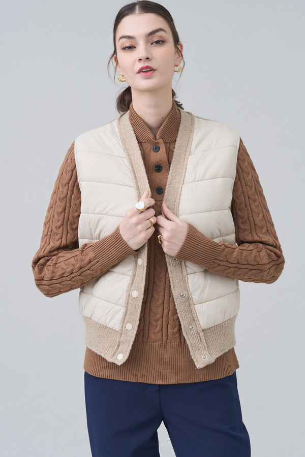 Two-tone pattern sweater vest